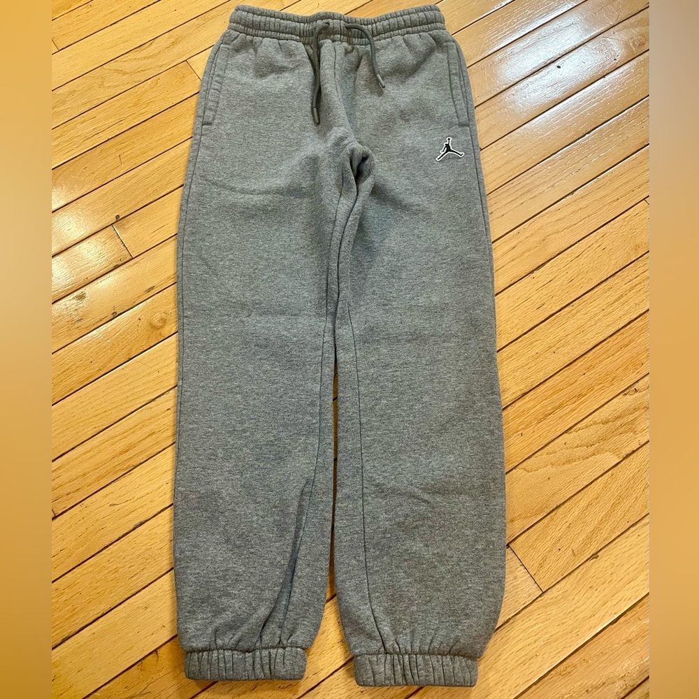 JORDAN SWEATSUIT SZ 10/12 - Picture 8 of 16